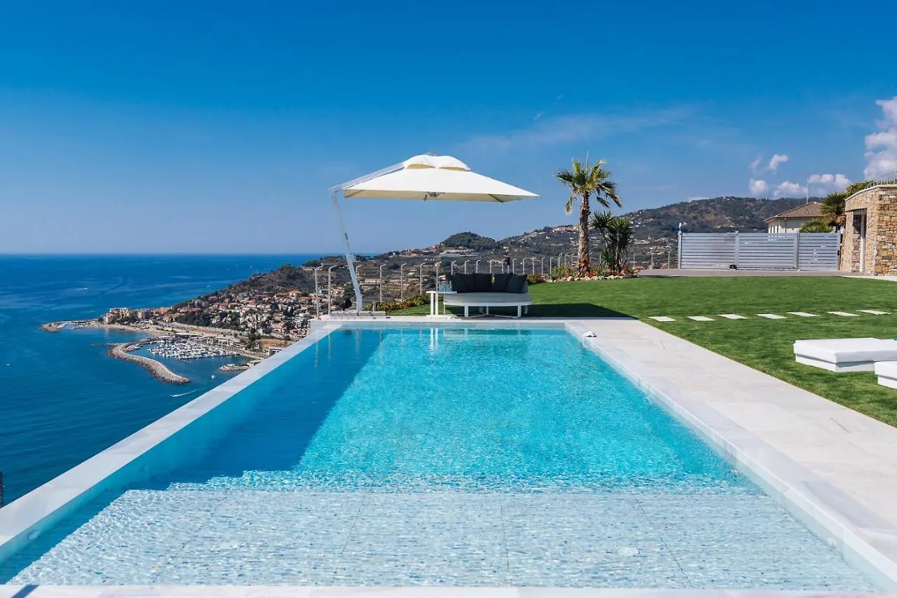 Villa Sabrina Riviera Dei Fiori A Picco Sul Mare Con Piscina Privata ,Wellness & Spa Imperia