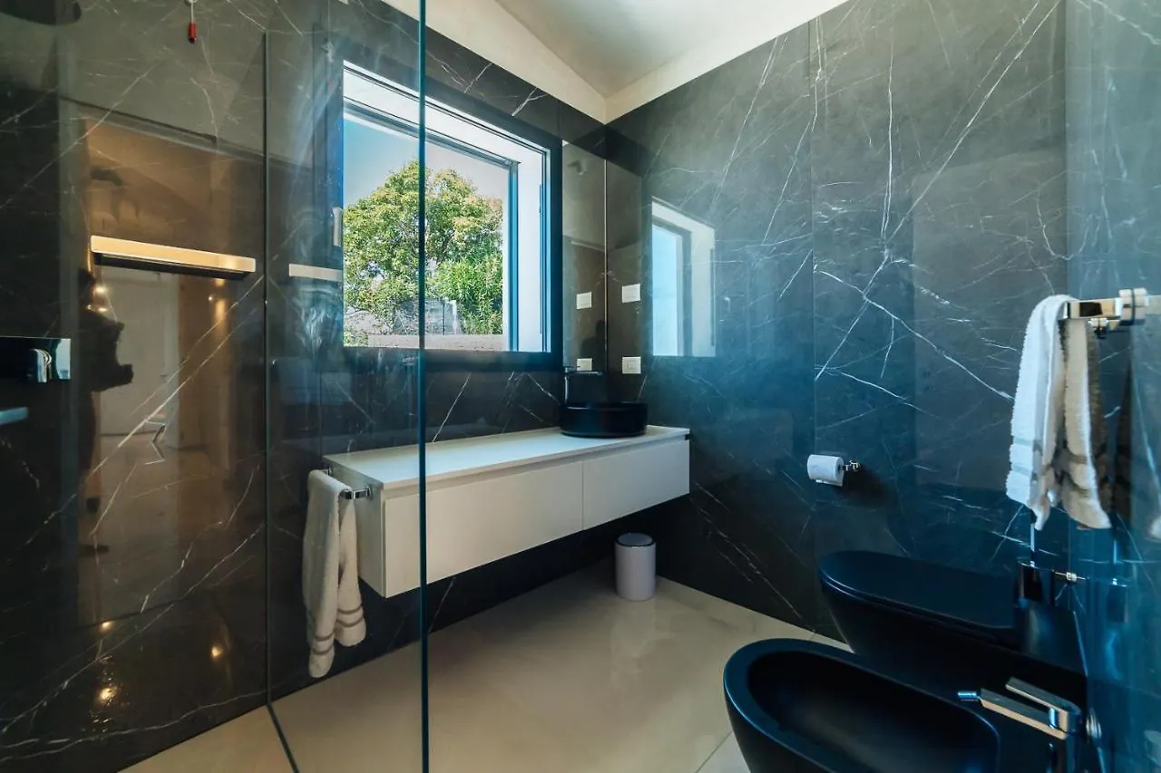 Villa Sabrina Riviera Dei Fiori A Picco Sul Mare Con Piscina Privata ,Wellness & Spa Imperia