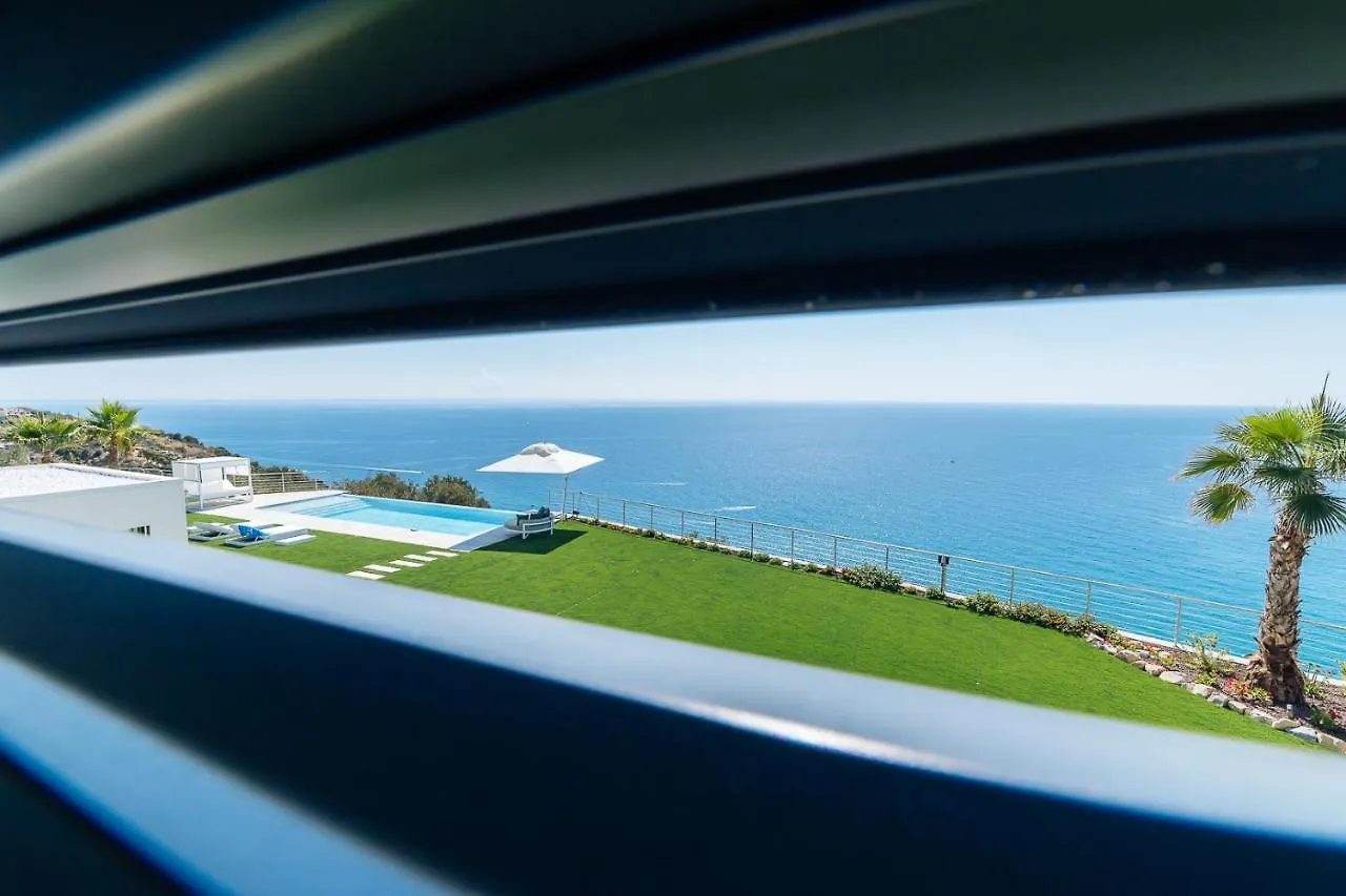 Villa Sabrina Riviera Dei Fiori A Picco Sul Mare Con Piscina Privata ,Wellness & Spa Imperia