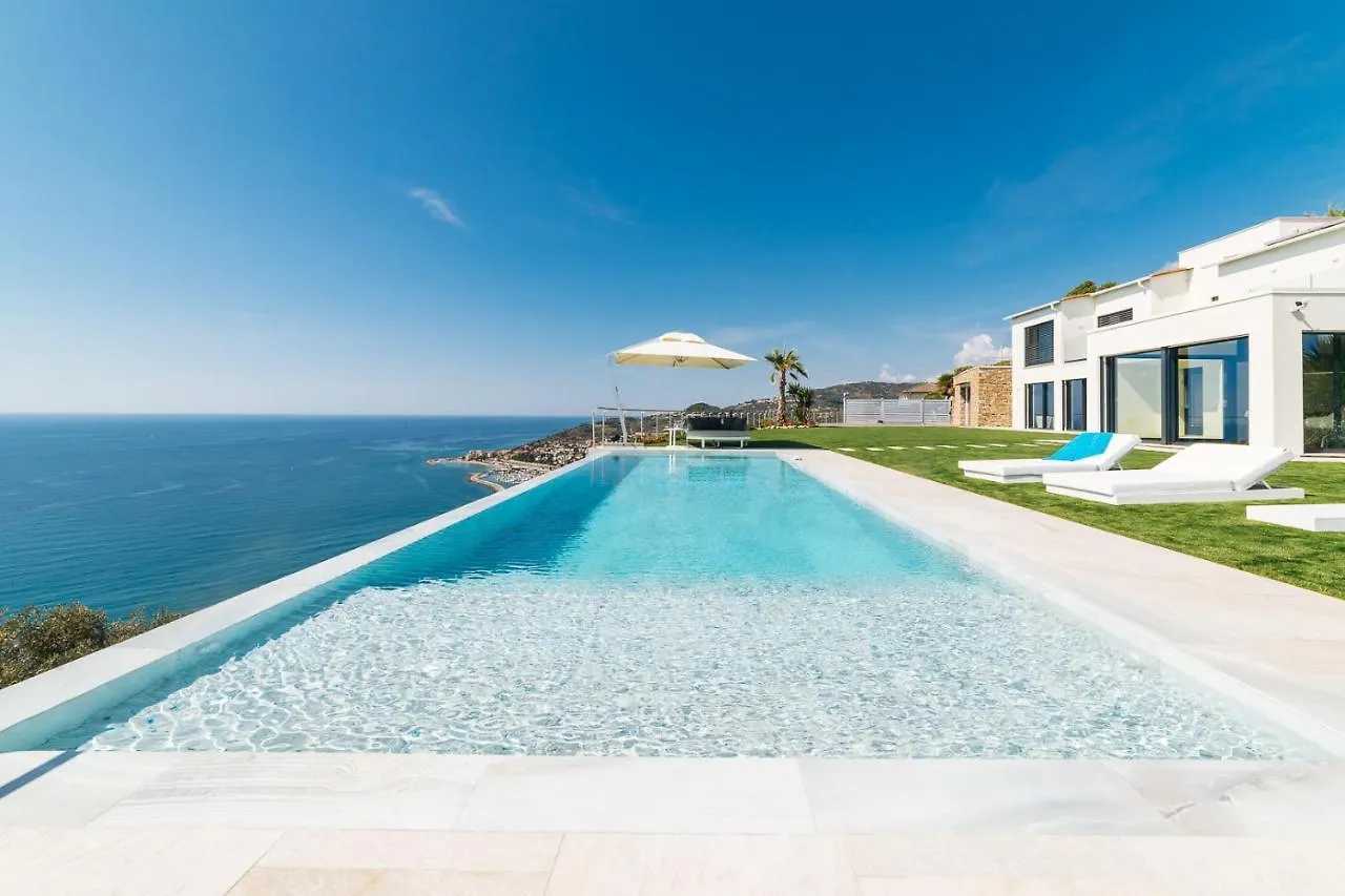 Villa Sabrina Riviera Dei Fiori A Picco Sul Mare Con Piscina Privata ,Wellness & Spa Imperia